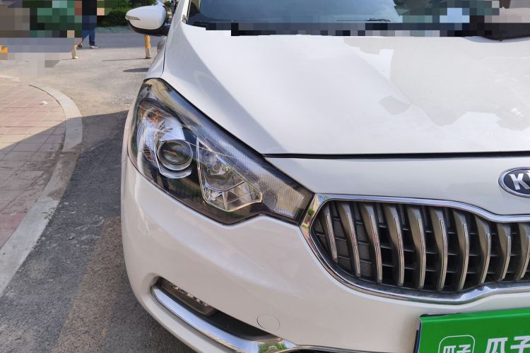 Used Kia K3 2015 1.6L Automatic DLX Right Front Headlight