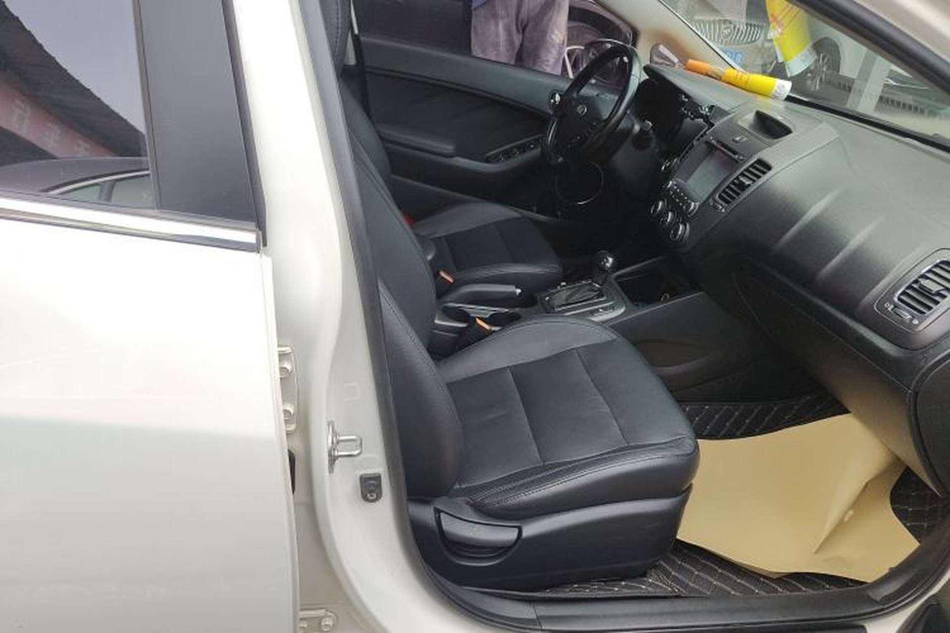 Used Kia K3 2015 1.6L Automatic GLS Right Front Seat