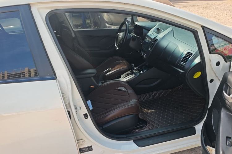 Used Kia K3 2015 1.6L Automatic GLS Right Front Seat