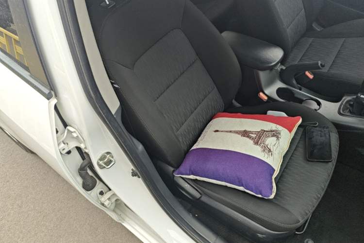 Used Kia K3 2015 1.6L Manual GL Right Front Seat