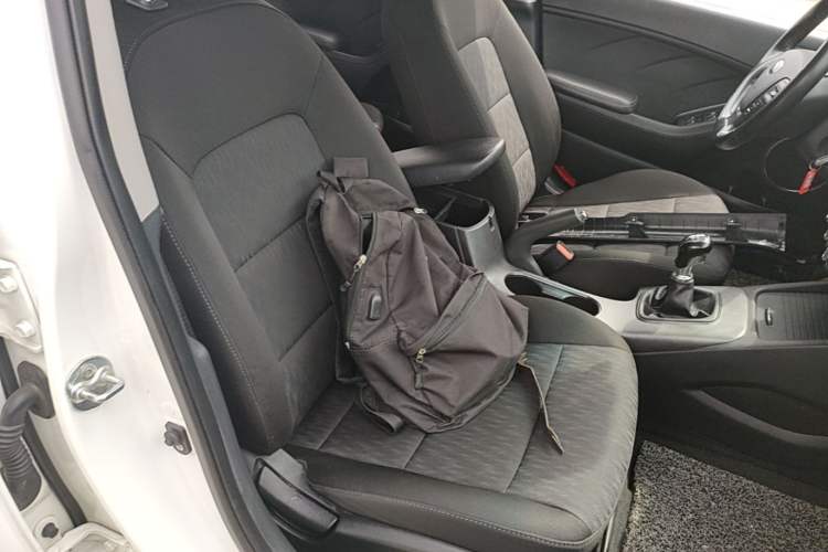 Used Kia K3 2015 1.6L Manual GLS Right Front Seat