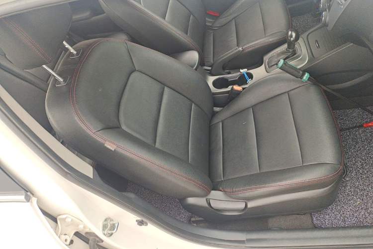 Used Kia K3 2015 1.6L Automatic GLS Right Front Seat