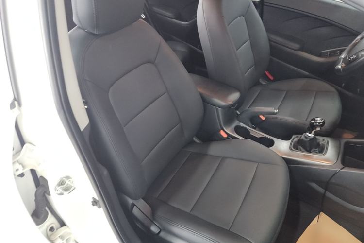 Used Kia K3 2015 1.6L Manual GLS Right Front Seat