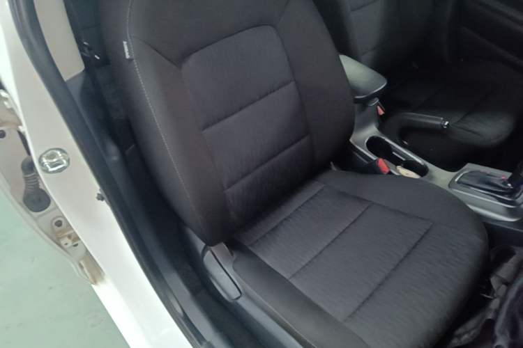 Used Kia K3 2015 1.6L Automatic GLS Right Front Seat