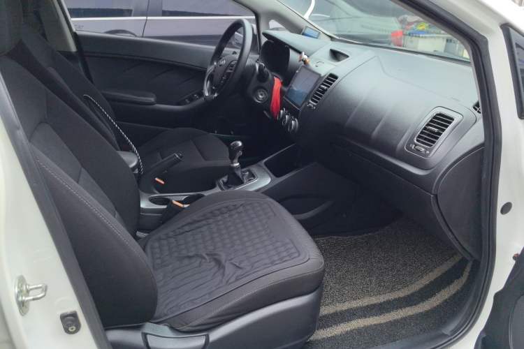 Used Kia K3 2015 1.6L Manual GL Right Front Seat