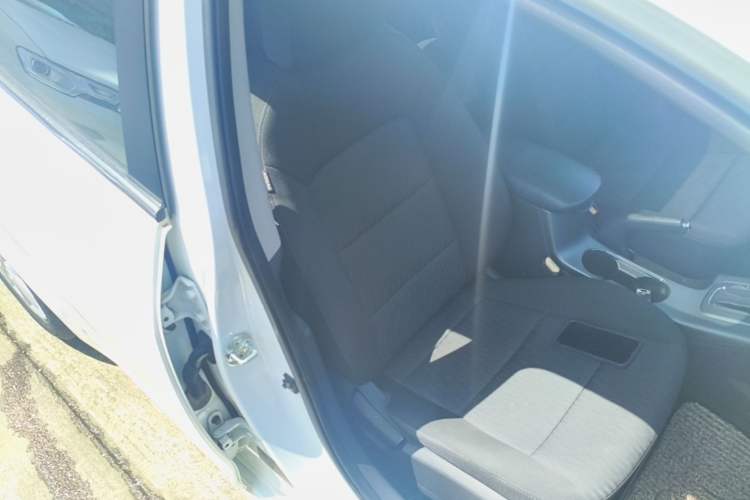 Used Kia K3 2015 1.6L Automatic GLS Right Front Seat