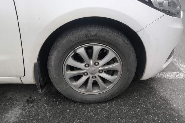 Used Kia K3 2015 1.6L Manual GL Right Front Wheel Hub