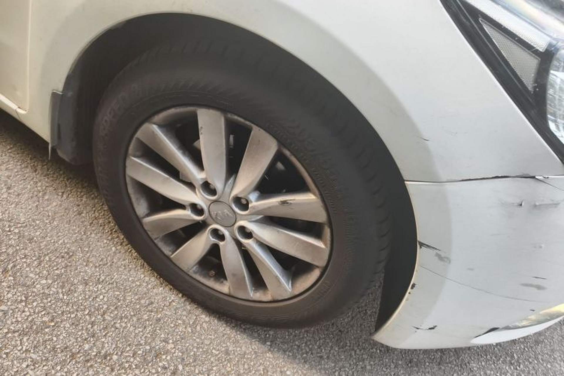 Used Kia K3 2015 1.6L Manual GLS Right Front Wheel Hub