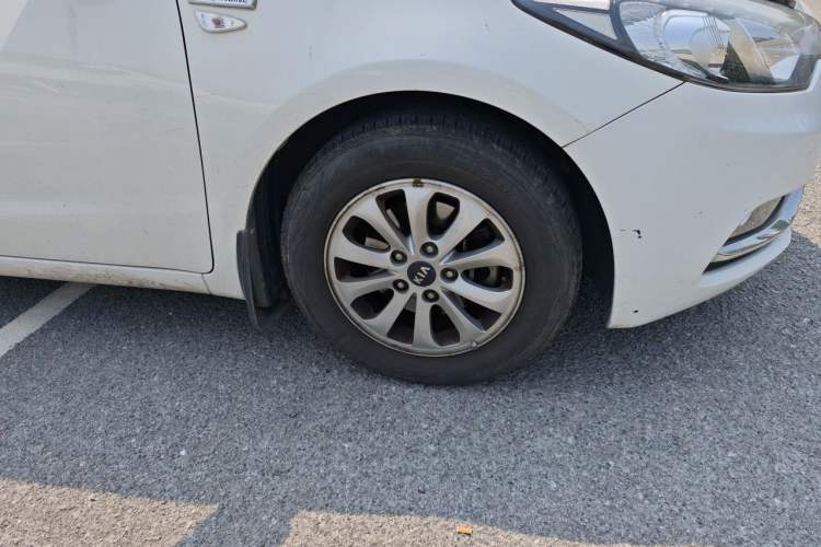 Used Kia K3 2015 1.6L Manual GL Right Front Wheel Hub