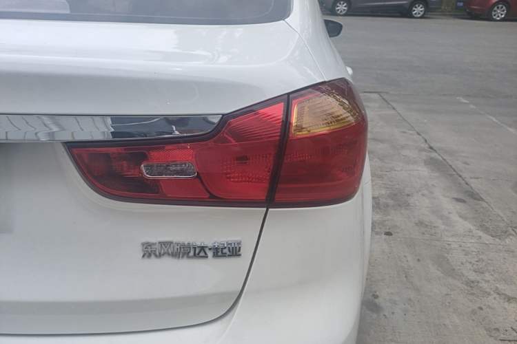 Used Kia K3 2015 1.6L Automatic GL Right Rear Taillight