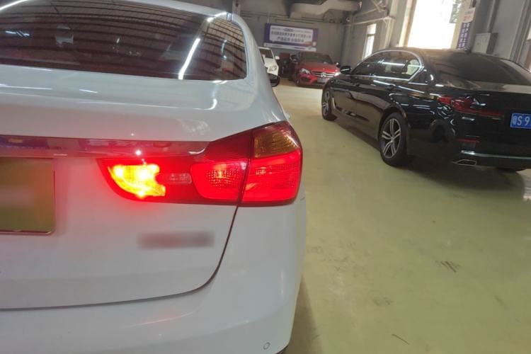 Used Kia K3 2015 1.6L Automatic GL Right Rear Taillight