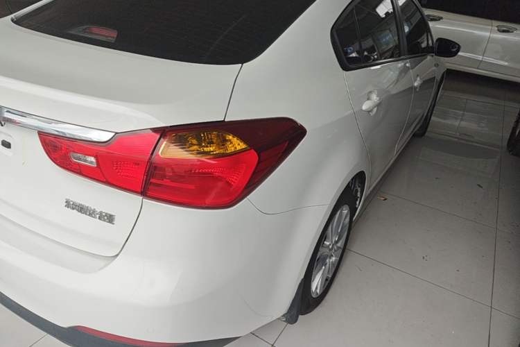 Used Kia K3 2015 1.6L Automatic GL Right Rear Taillight
