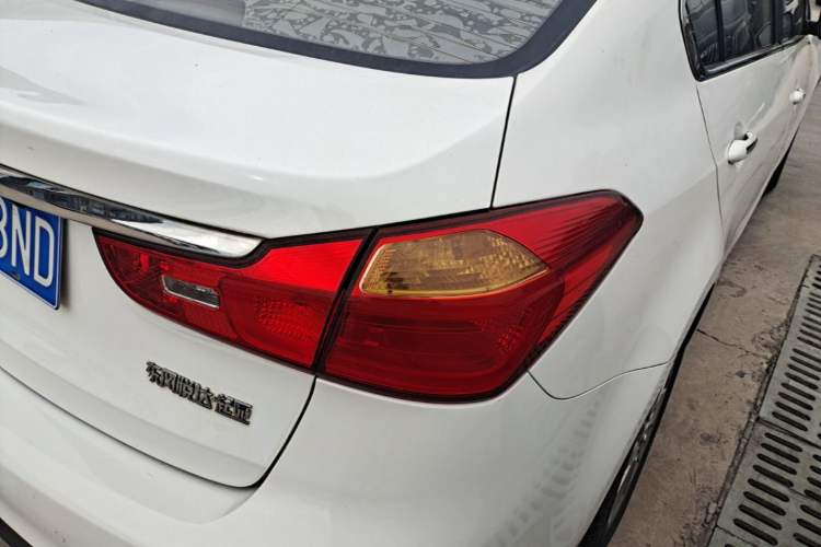 Used Kia K3 2015 1.6L Automatic GLS Right Rear Taillight