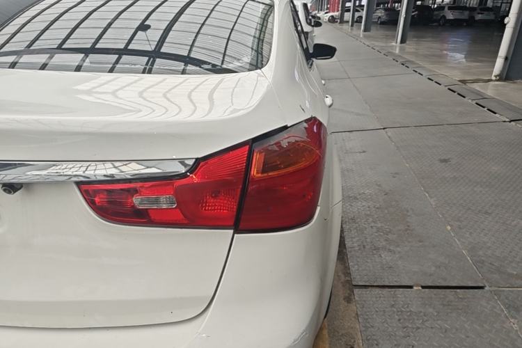 Used Kia K3 2015 1.6L Automatic GLS Right Rear Taillight