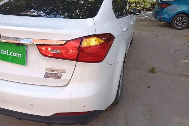 Used Kia K3 2015 1.6L Automatic GLS Right Rear Taillight