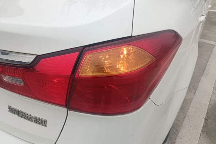 Used Kia K3 2015 1.6L Automatic GLS Right Rear Taillight