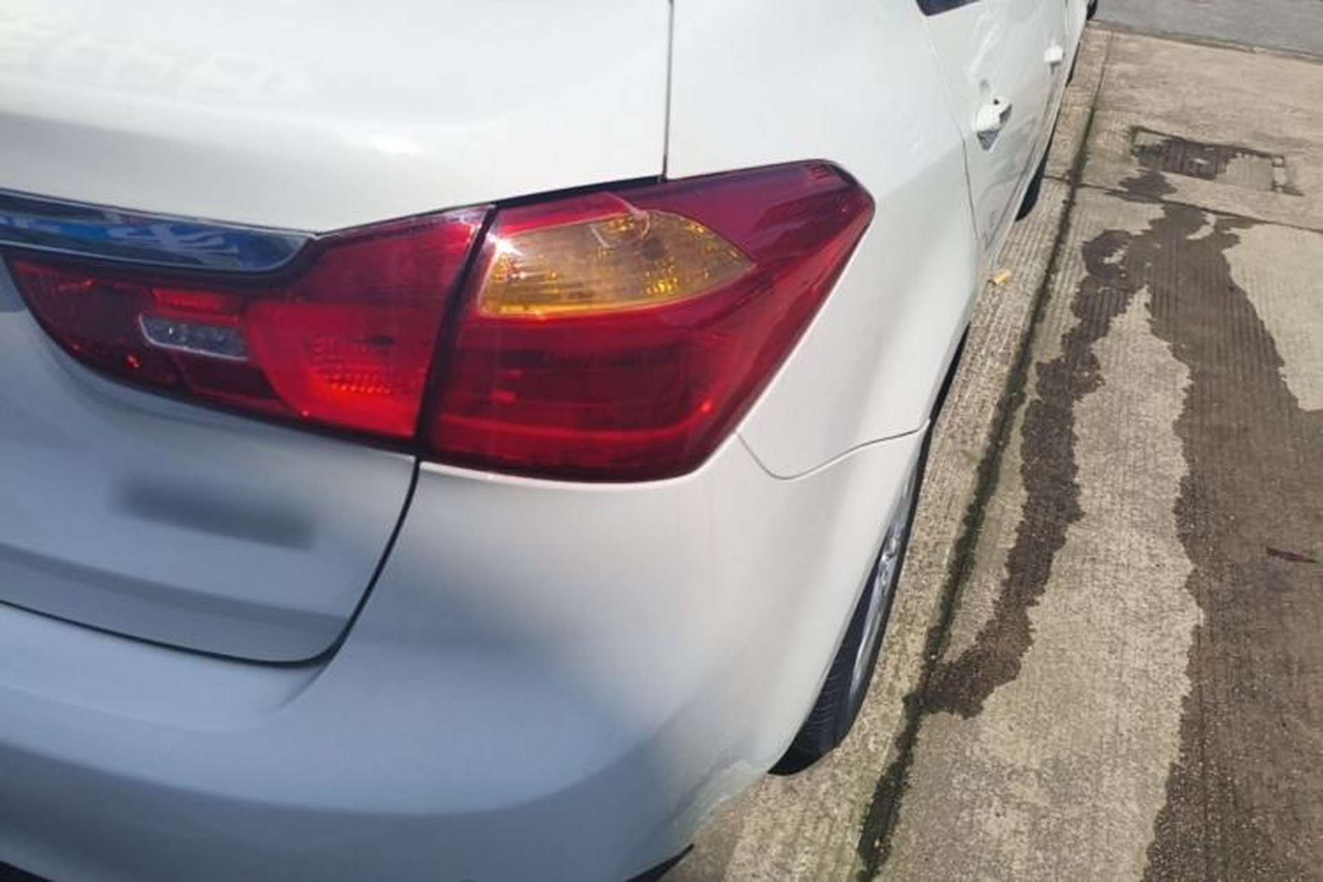 Used Kia K3 2015 1.6L Automatic GLS Right Rear Taillight