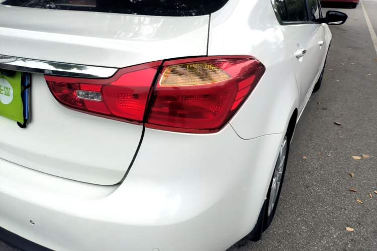 Used Kia K3 2015 1.6L Manual GLS Right Rear Taillight