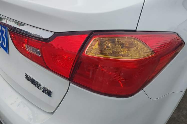 Used Kia K3 2015 1.6L Automatic GLS Right Rear Taillight