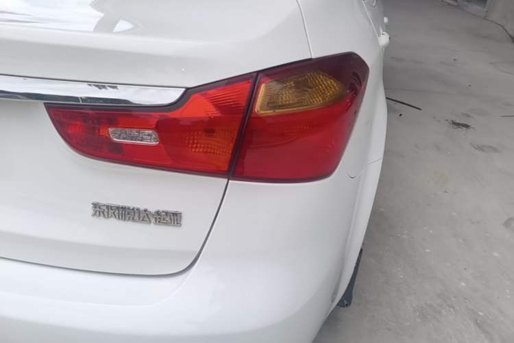 Used Kia K3 2015 1.6L Manual GLS Right Rear Taillight