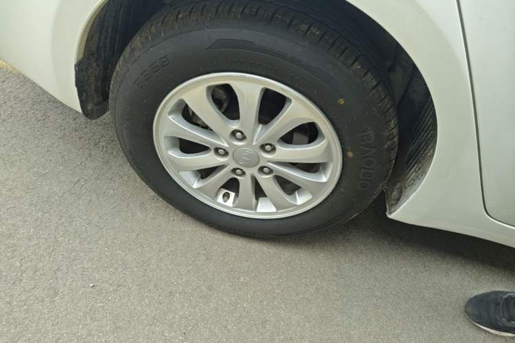 Used Kia K3 2015 1.6L Manual GL Right Rear Wheel Hub