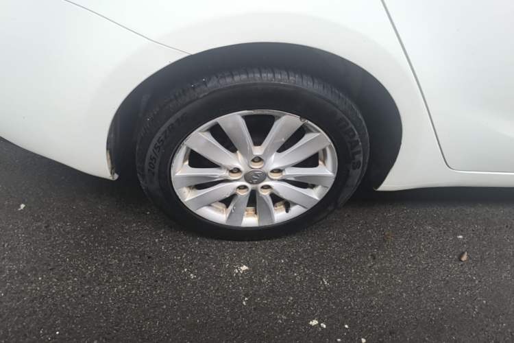 Used Kia K3 2015 1.6L Automatic GL Right Rear Wheel Hub