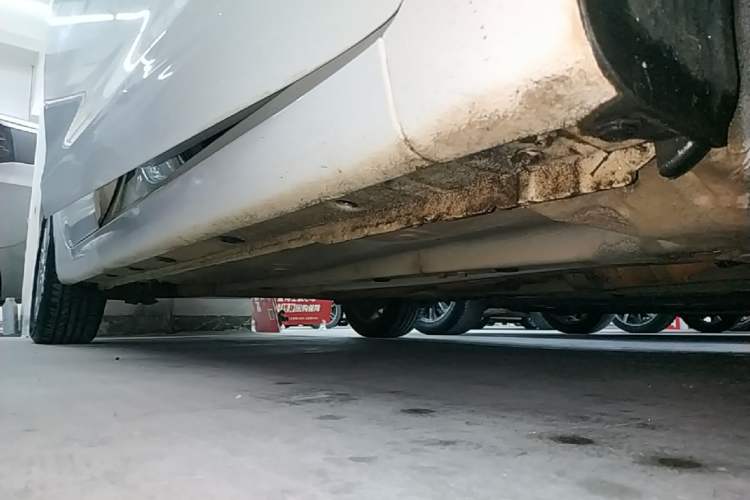 Used Kia K3 2015 1.6L Automatic GLS Right Side Sill