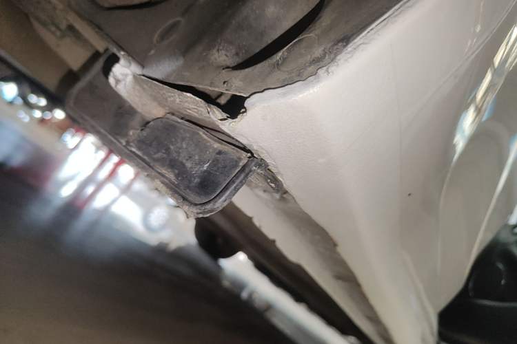 Used Kia K3 2015 1.6L Automatic GLS Right Side Sill