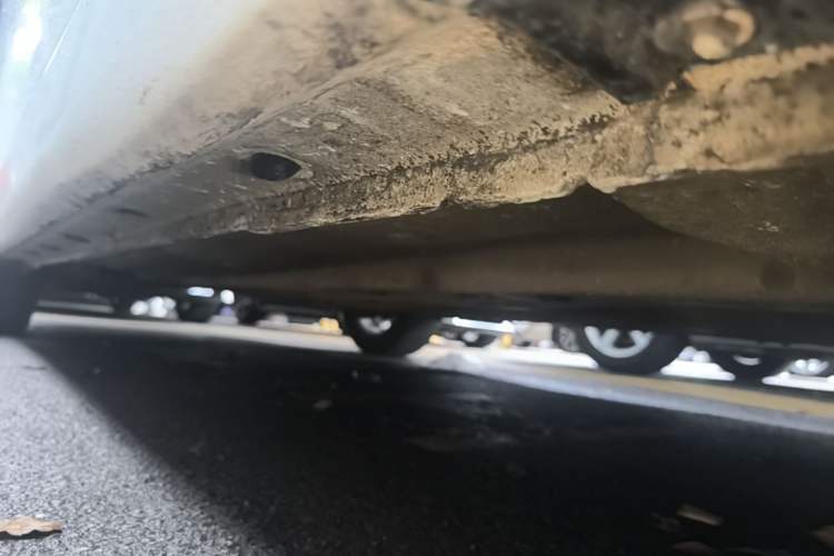 Used Kia K3 2015 1.6L Automatic GL Right Side Sill