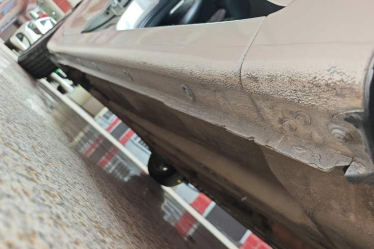 Used Kia K3 2015 1.6L Manual GLS Right Side Sill