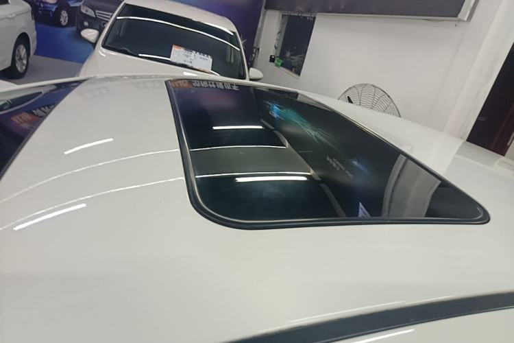 Used Kia K3 2015 1.6L Automatic DLX Roof