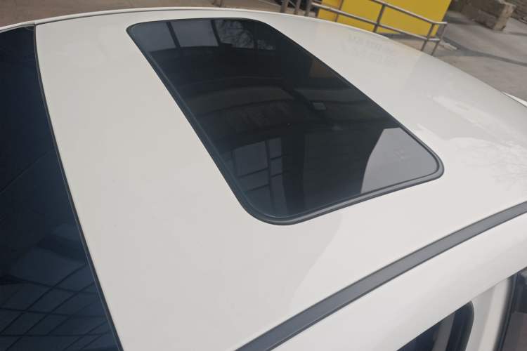 Used Kia K3 2015 1.6L Manual GLS Roof