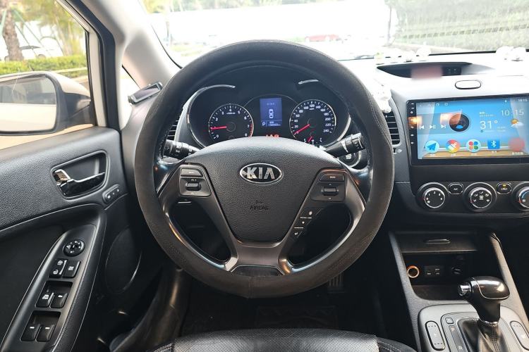 Used Kia K3 2015 1.6L Automatic GLS Steering Wheel