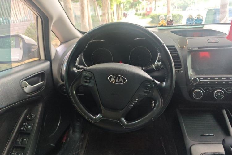 Used Kia K3 2015 1.6L Manual GLS Steering Wheel