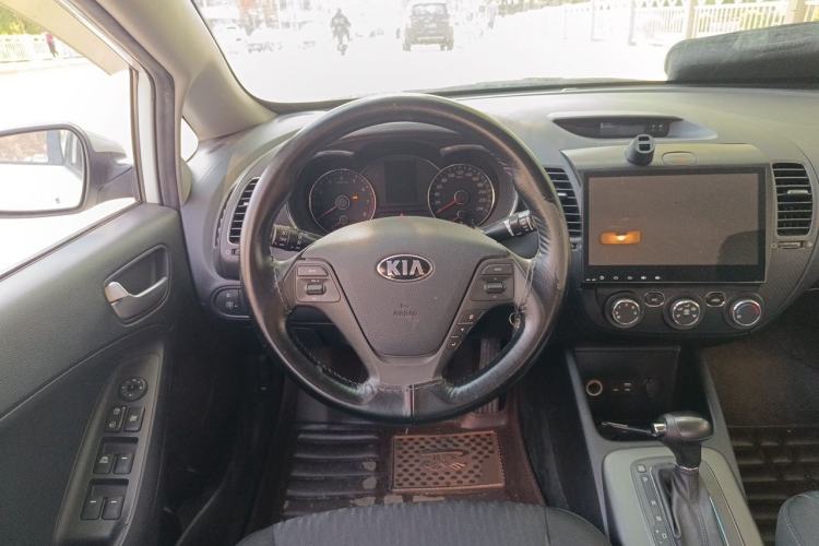 Used Kia K3 2015 1.6L Automatic GL Steering Wheel