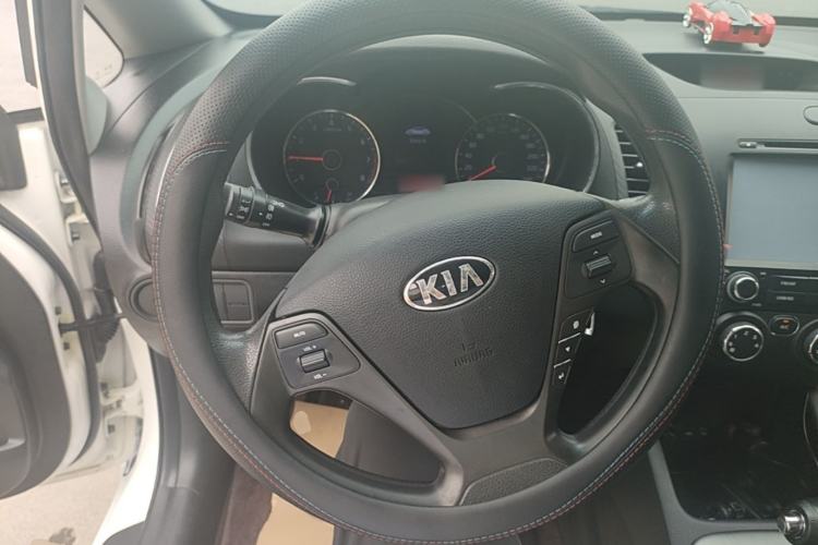 Used Kia K3 2015 1.6L Automatic GL Steering Wheel
