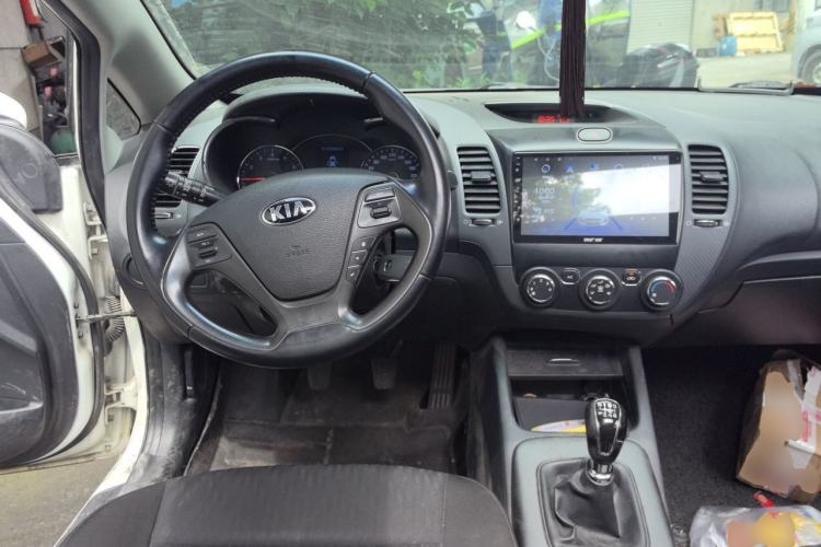 Used Kia K3 2015 1.6L Manual GLS Steering Wheel