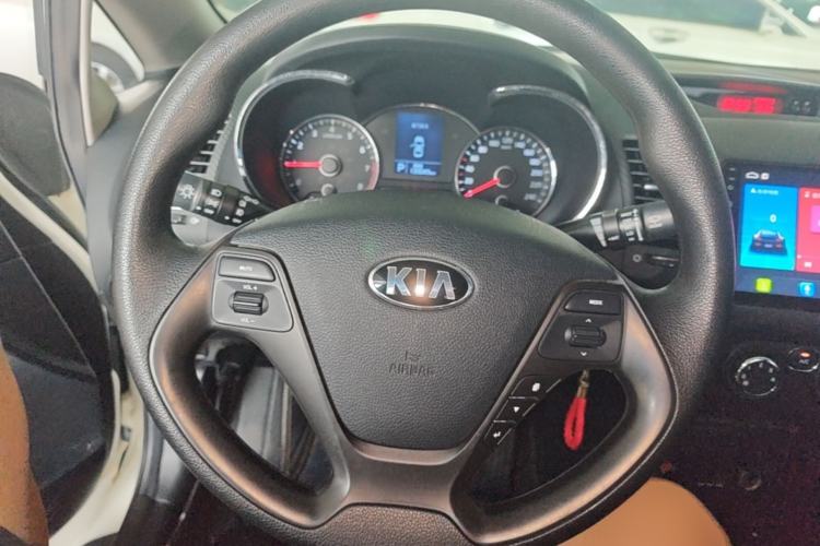 Used Kia K3 2015 1.6L Automatic GL Steering Wheel