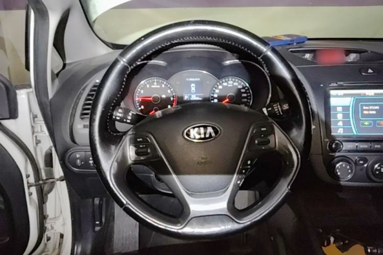 Used Kia K3 2015 1.6L Automatic GL Steering Wheel