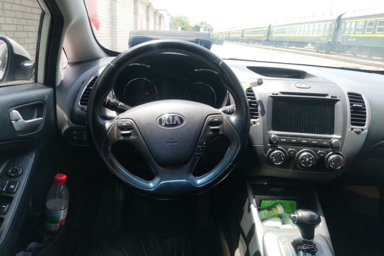 Used Kia K3 2015 1.6L Automatic GLS Steering Wheel
