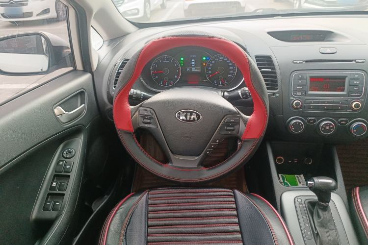 Used Kia K3 2015 1.6L Automatic GL Steering Wheel