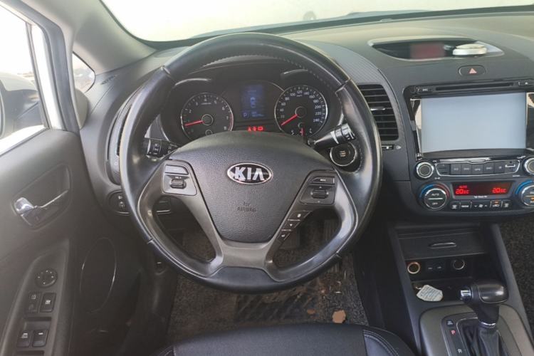 Used Kia K3 2015 1.6L Automatic DLX Steering Wheel