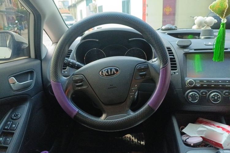 Used Kia K3 2015 1.6L Automatic GL Steering Wheel