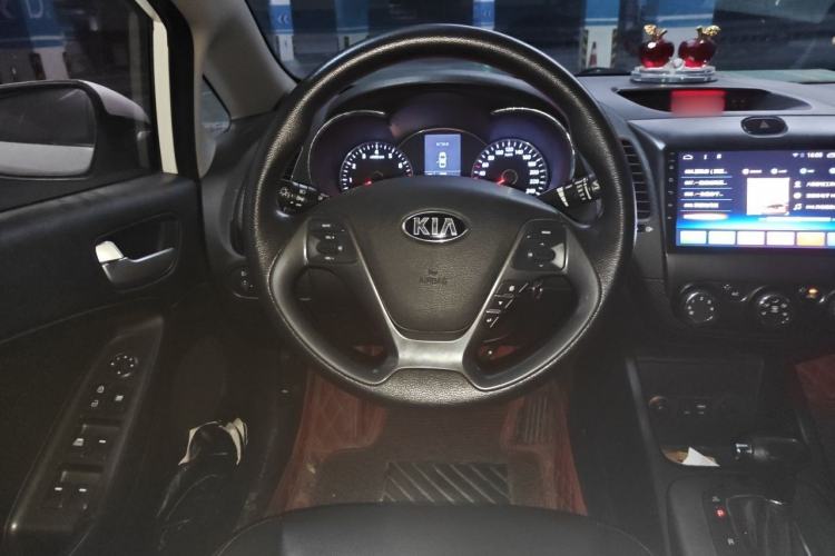 Used Kia K3 2015 1.6L Automatic GL Steering Wheel