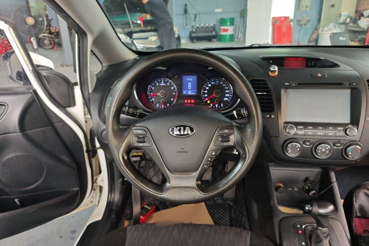 Used Kia K3 2015 1.6L Automatic GL Steering Wheel