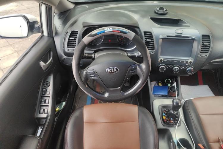 Used Kia K3 2015 1.6L Manual GL Steering Wheel