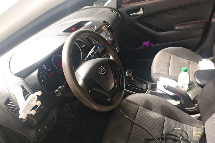 Used Kia K3 2015 1.6L Automatic GL Steering Wheel
