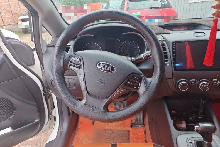 Used Kia K3 2015 1.6L Automatic GL Steering Wheel