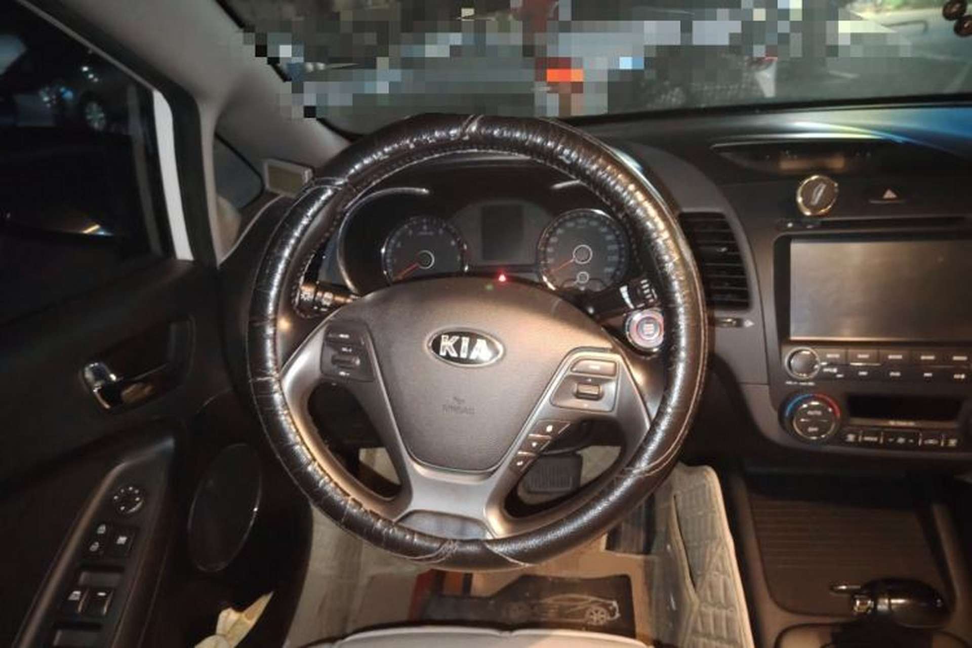 Used Kia K3 2015 1.6L Automatic DLX Steering Wheel