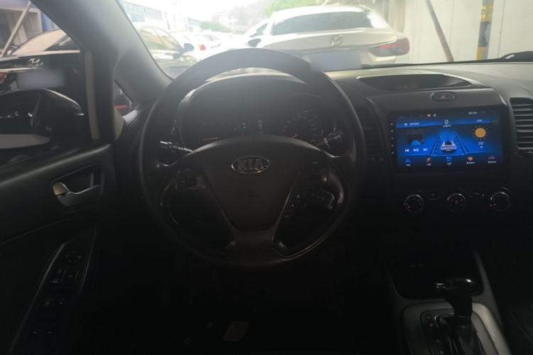 Used Kia K3 2015 1.6L Automatic GL Steering Wheel